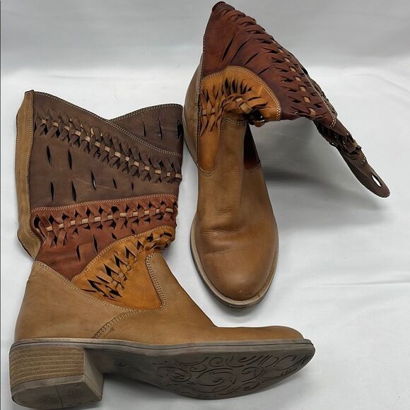 White Mountain Shoes - Multicolored Brown Leather Summit by White Mountain Boots